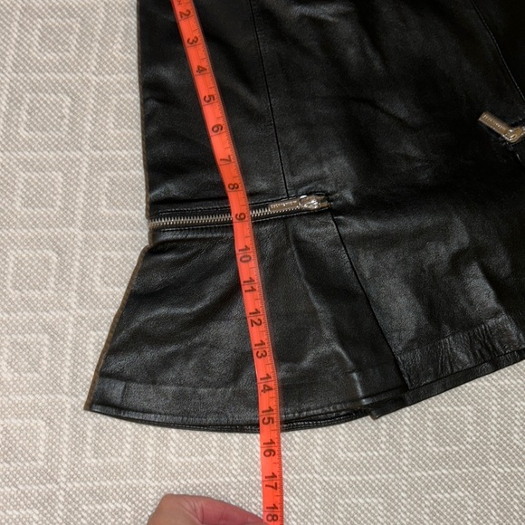 Michael Kors 100% Authentic Leather Skirt with Zippers - Picture 7 of 10